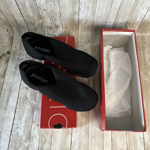 NEW IN BOX Capezio Pure Knit Jazz Women's size 12 Wide Black CG31W Dance Shoes - Picture 5 of 6